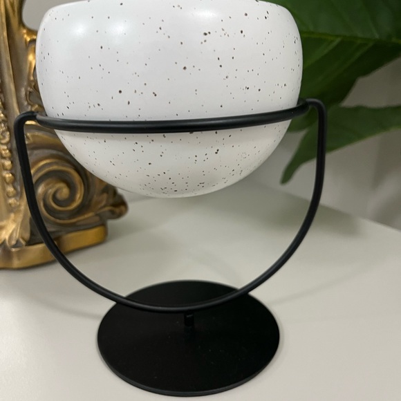 Plant Stand - Picture 3 of 3